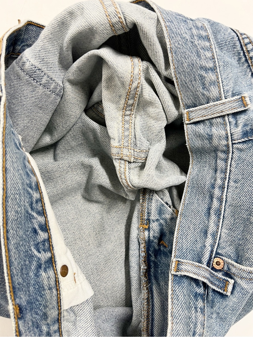 Levis Womens Vintage 90s Y2K Light Wash Classic Denim Baggy Mom Shorts Size 18 - Picture 9 of 9